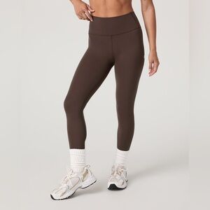 Vuori “All the Feels” Leggings size Small! Brown and perfect condition!